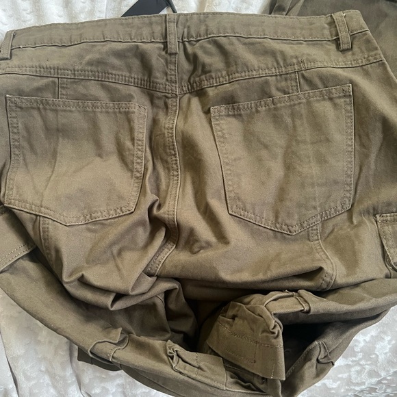 Wide leg cargo pant - Picture 4 of 4